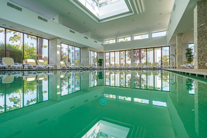 Pool 39 of 95