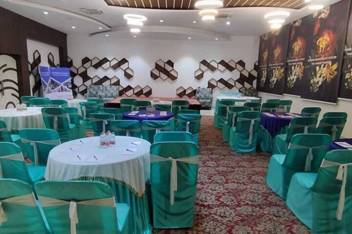 Ballroom/Hall 20 of 25