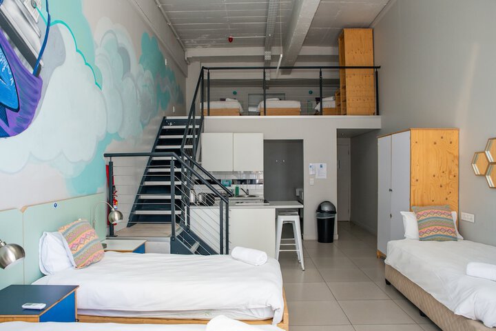 Room 43 of 138