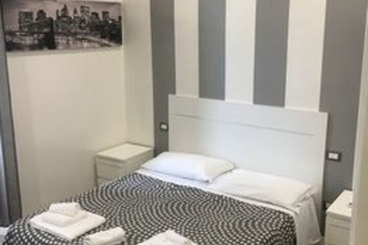 Room 12 of 14