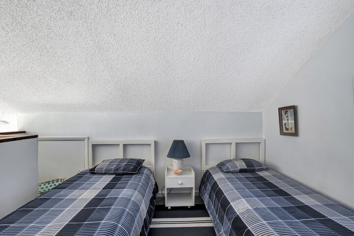 Room 231 of 984