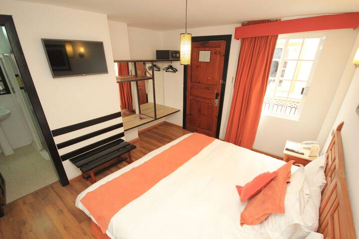 Room 21 of 80