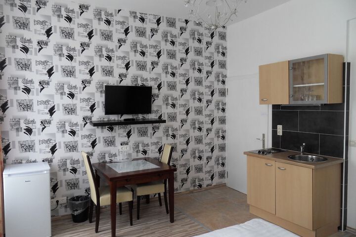 Room 17 of 41