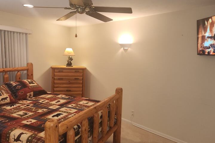 Room 3 of 16