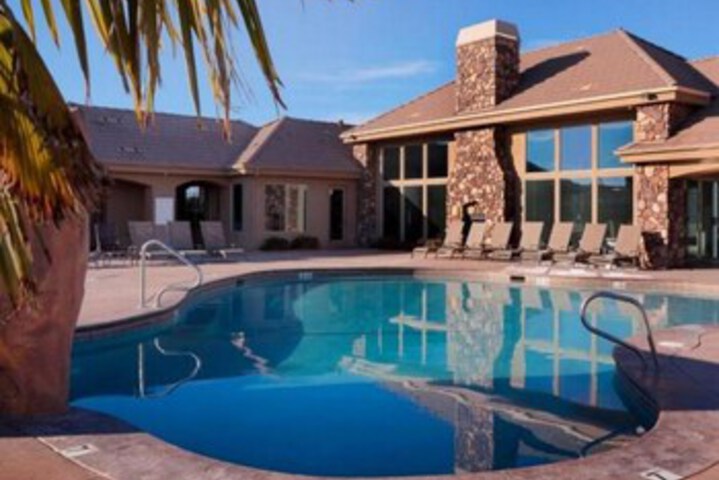 Pool 21 of 35