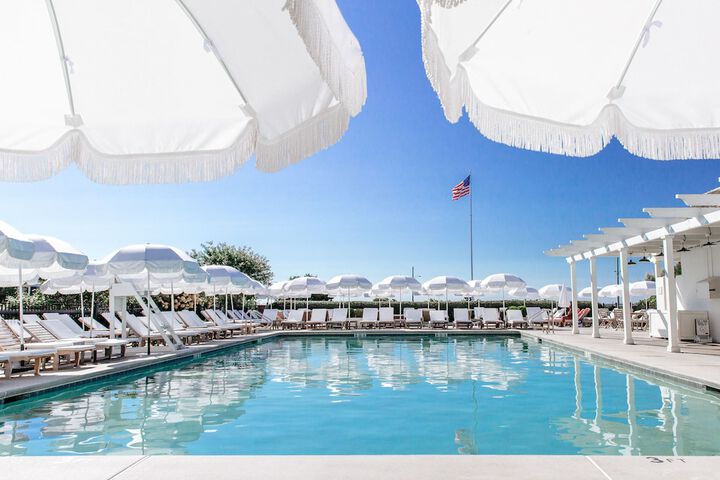 Pool Hotel