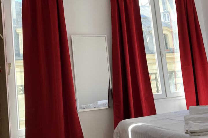 Room 5 of 46