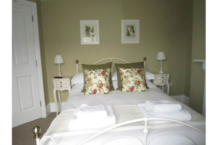 Room 11 of 29