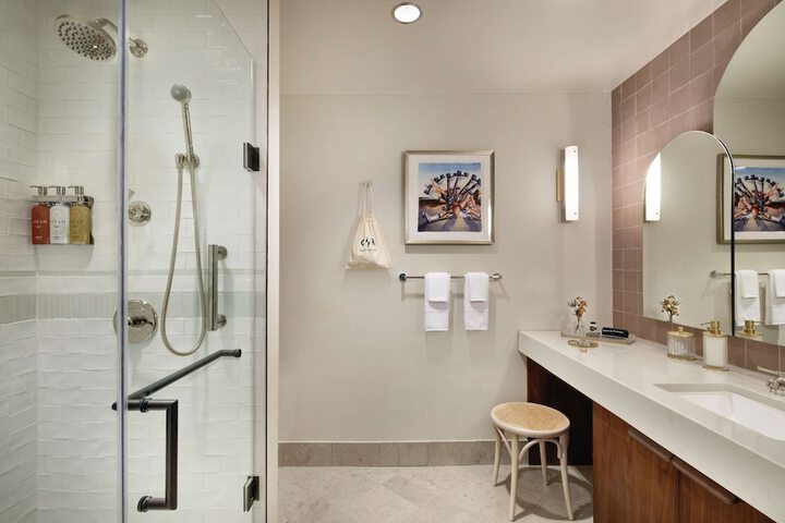 Bathroom shower