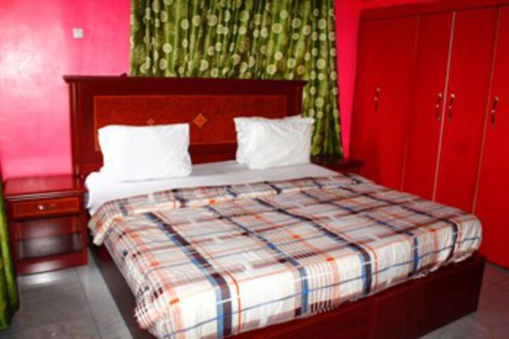 Room 19 of 27