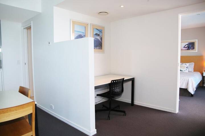 Room 4 of 36