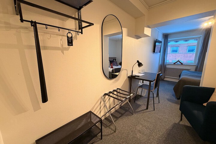 Room 11 of 29