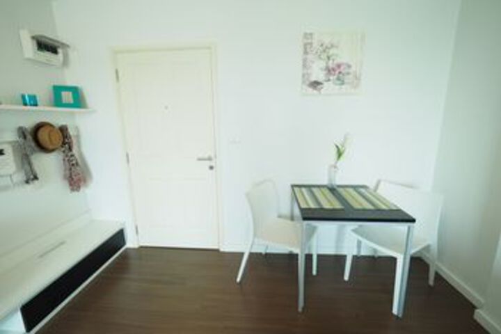 Room 16 of 32