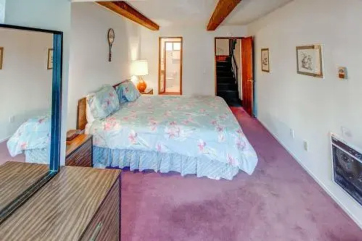 Room 3 of 12