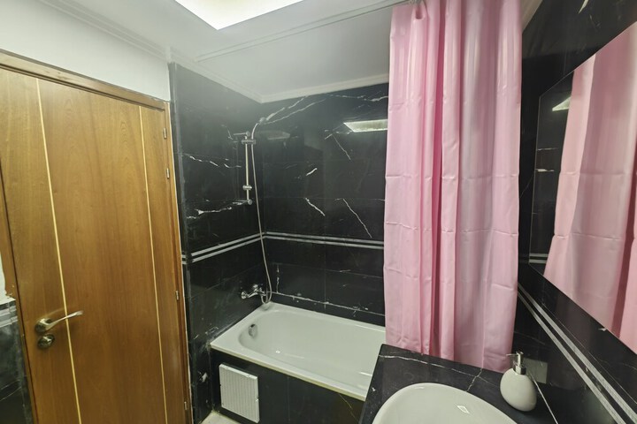 Room 290 of 404