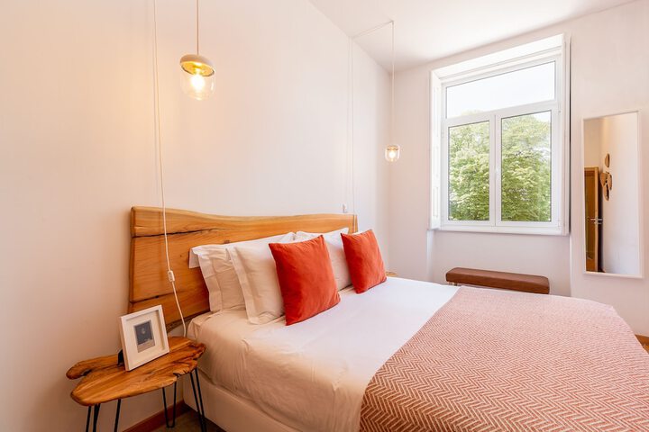 Room 15 of 104