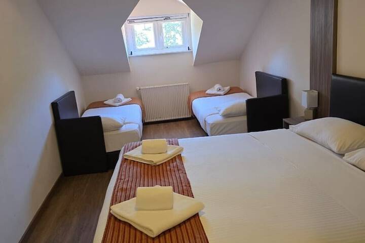 Room 15 of 43