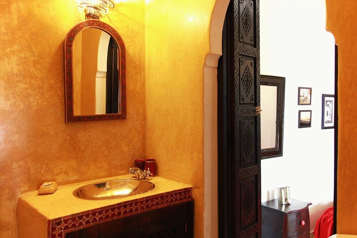 Clean Restrooms