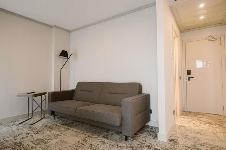 Room 50 of 58