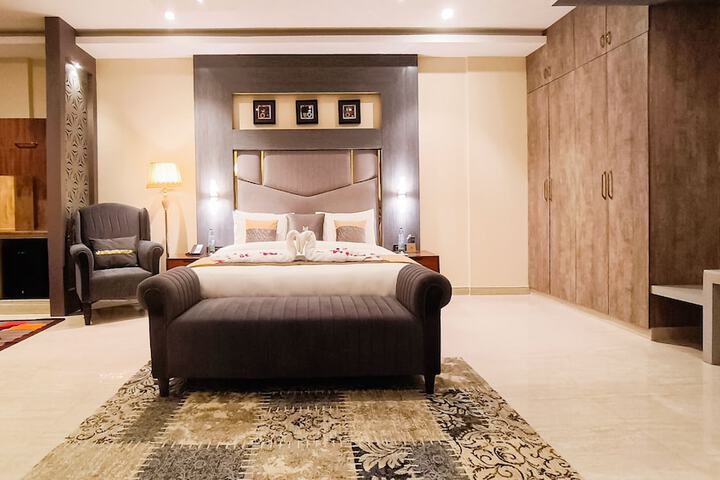 Room 20 of 93