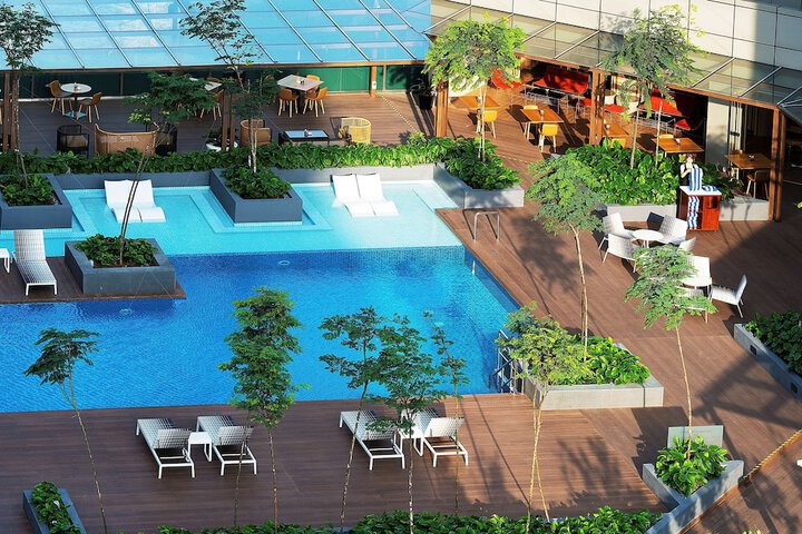 Pool 45 of 100