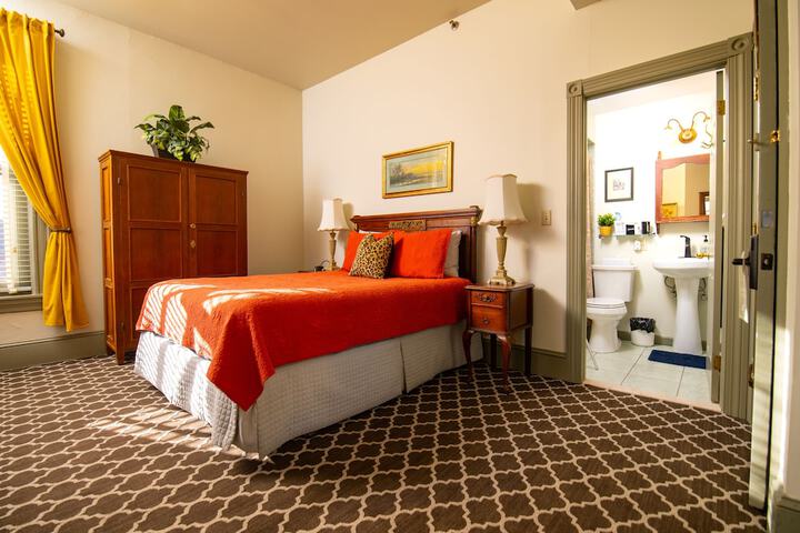 Room 12 of 39