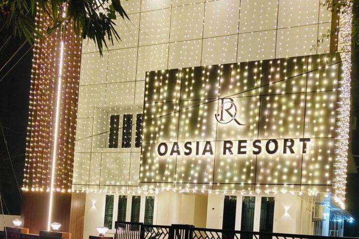 Oasia Resort
