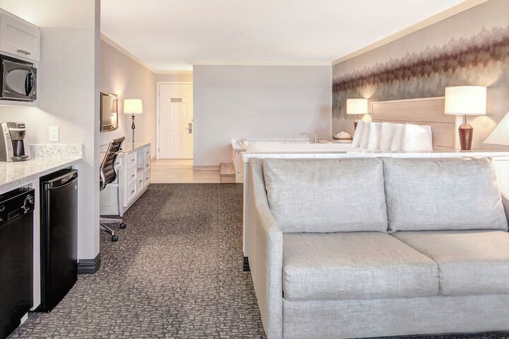 Room 34 of 101