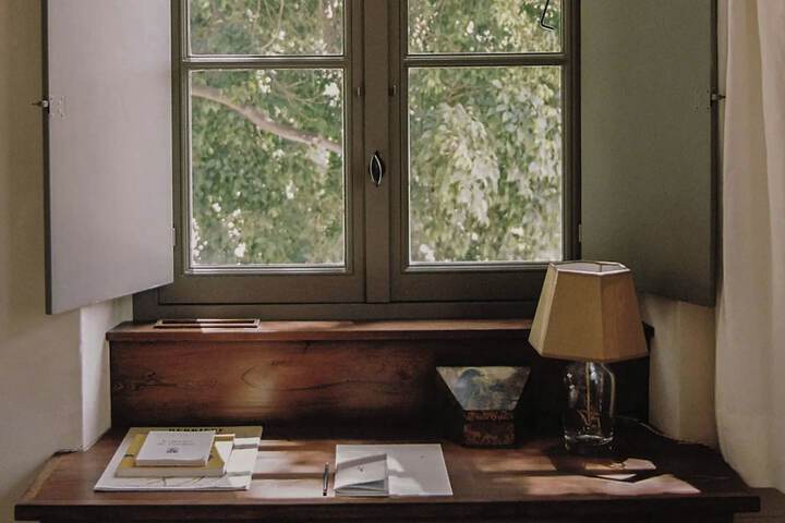 Room 40 of 187