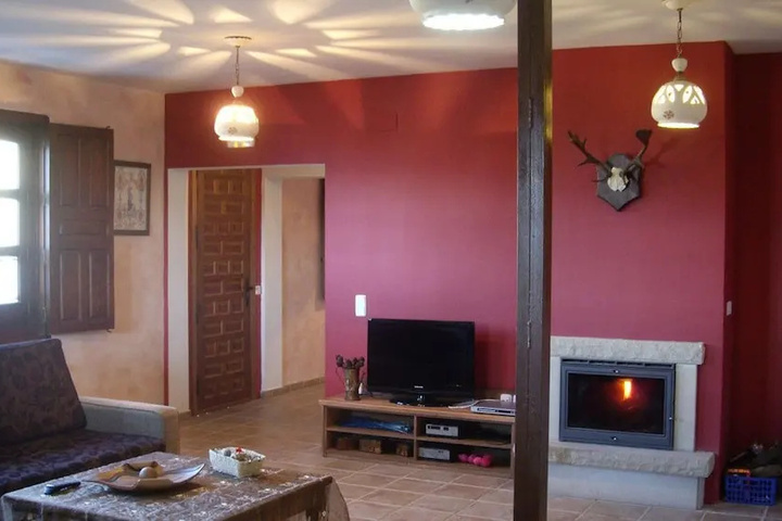 Room 3 of 12