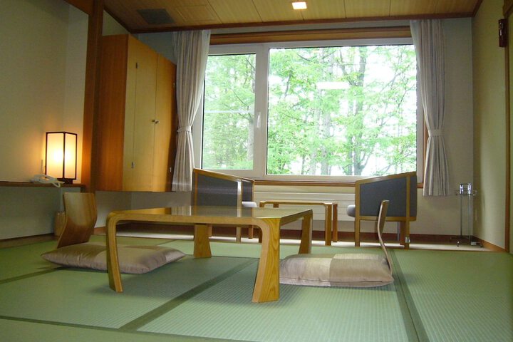 Room 7 of 43