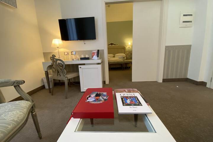 Room 16 of 41