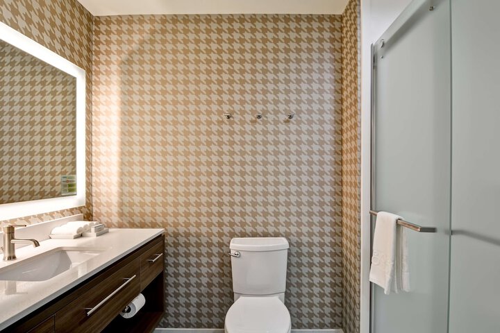 Bathroom shower