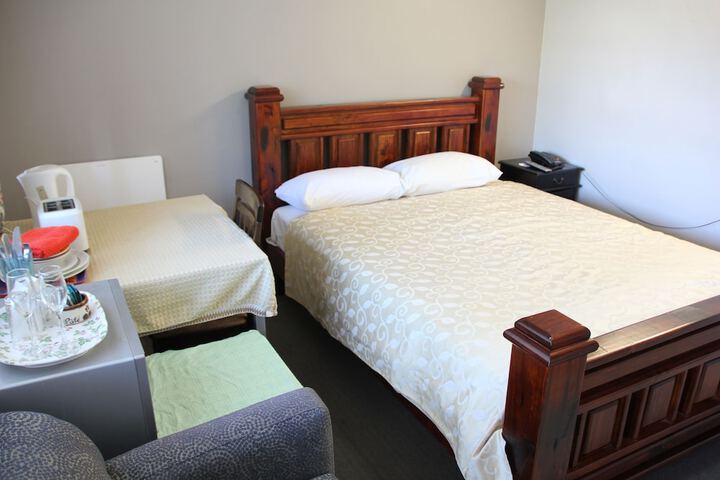 Room 12 of 24