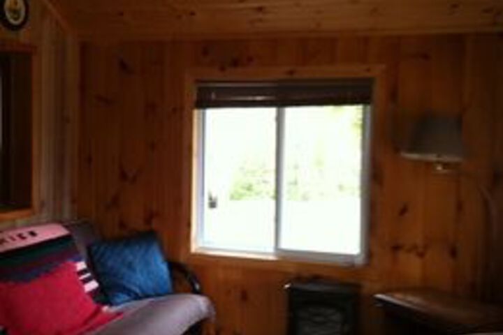 Room 9 of 10