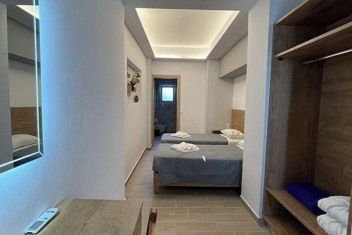 Room 8 of 29