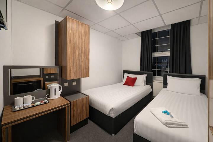Room 11 of 55