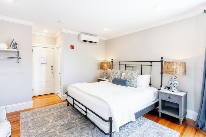 Room 22 of 58