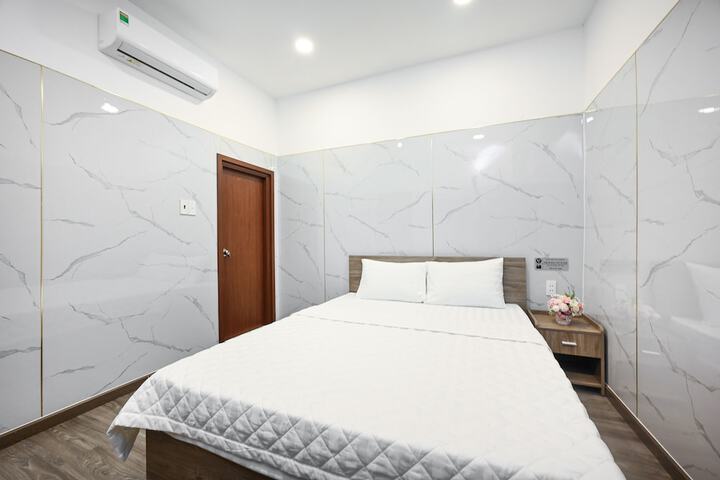 Room 8 of 60