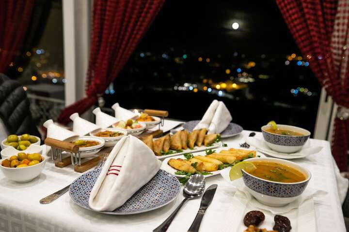 Dining 54 of 65