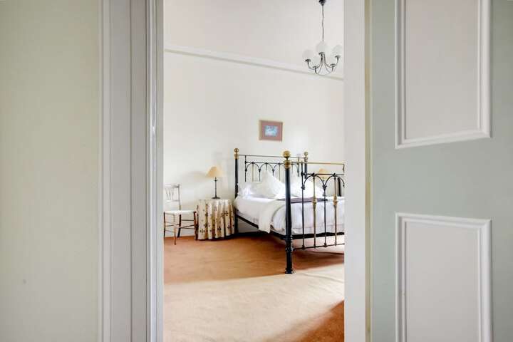 Room 8 of 52