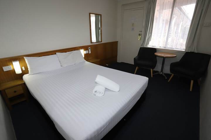 Room 30 of 121