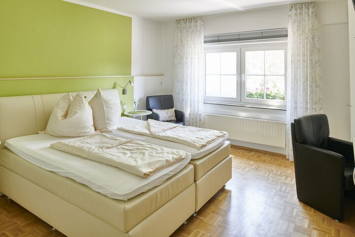 Room 3 of 29