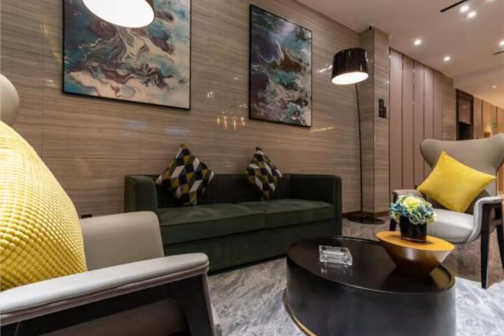 Hotel Interior 11 of 32