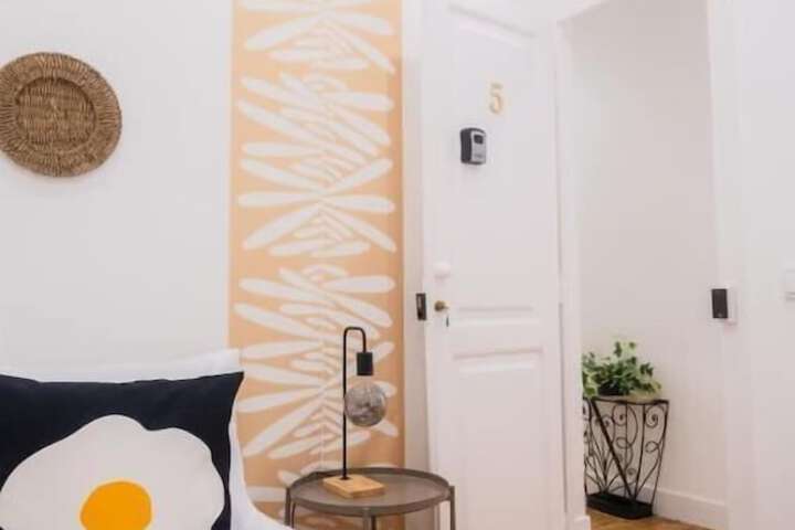 Room 16 of 21