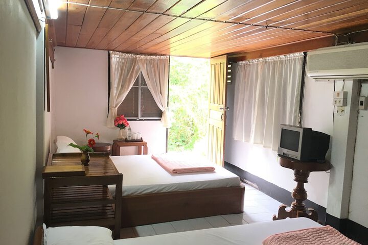 Room 8 of 63