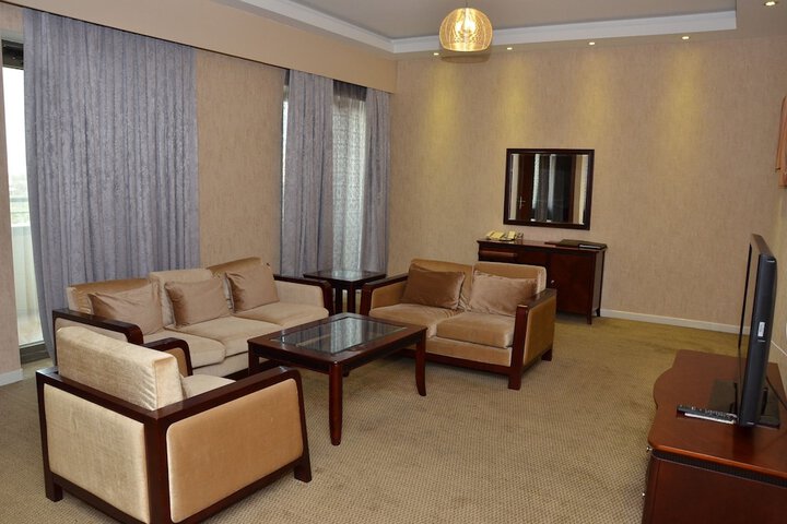 Room 25 of 113