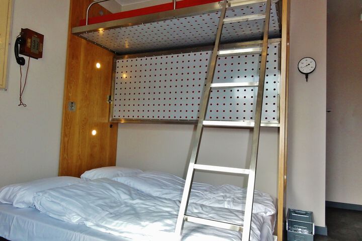 Room 26 of 60