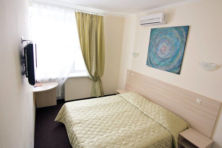 Room 7 of 36