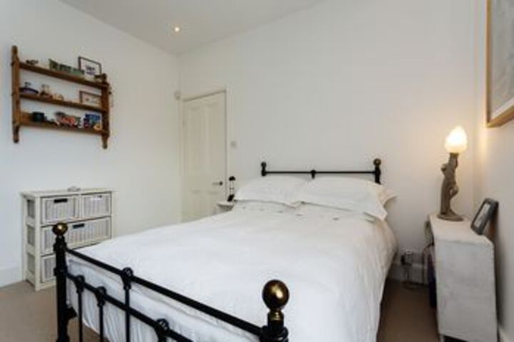 Room 13 of 23